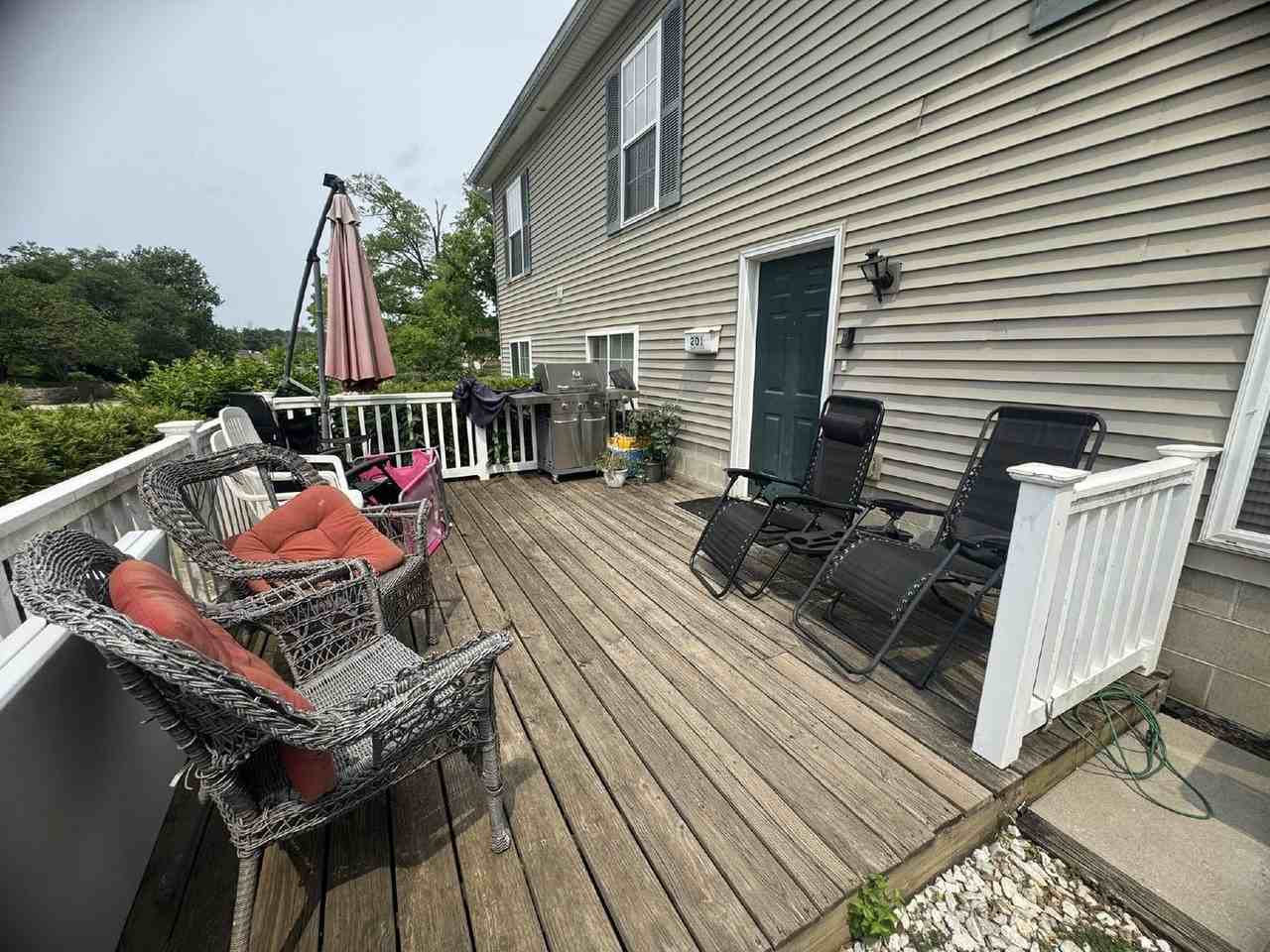 201 E 19th St - Photo 6 of 25
