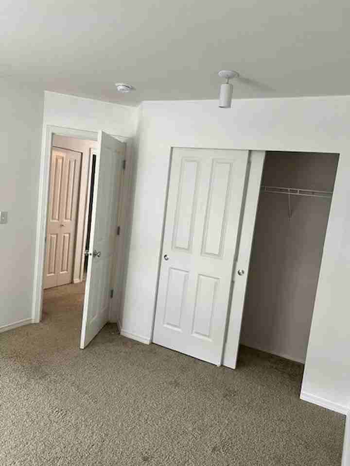 6624 Francis Ave Se - Photo 6 of 29