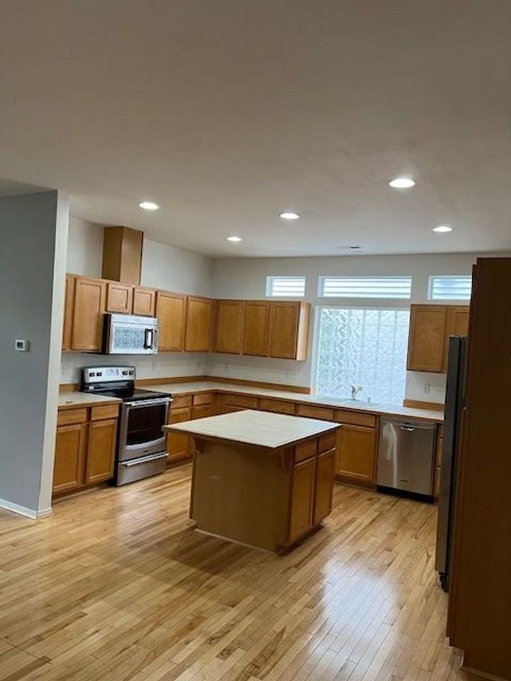 6624 Francis Ave Se - Photo 7 of 31