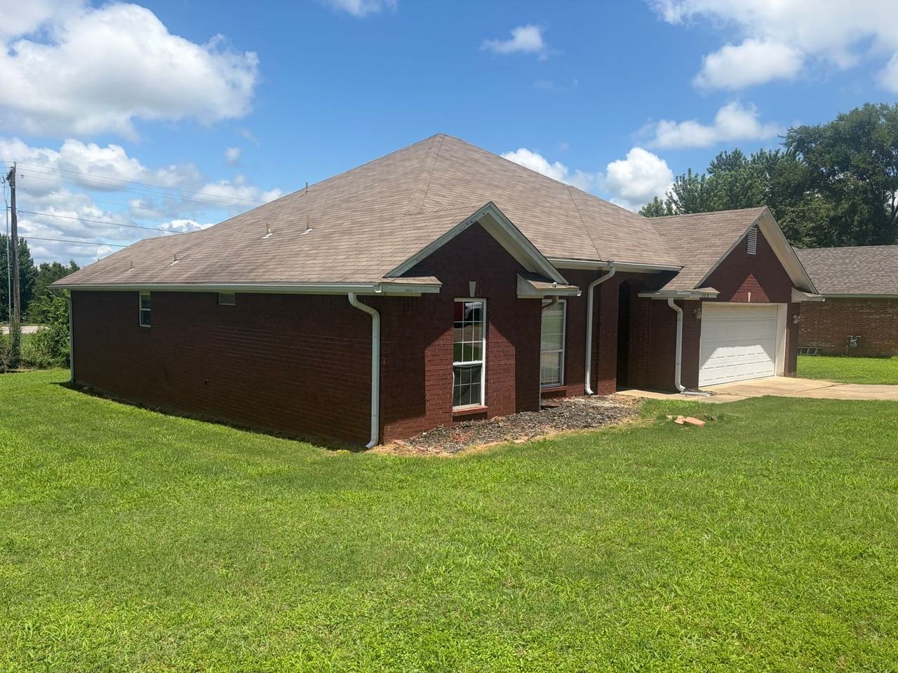 908 Aspen Ave - Photo 3 of 24