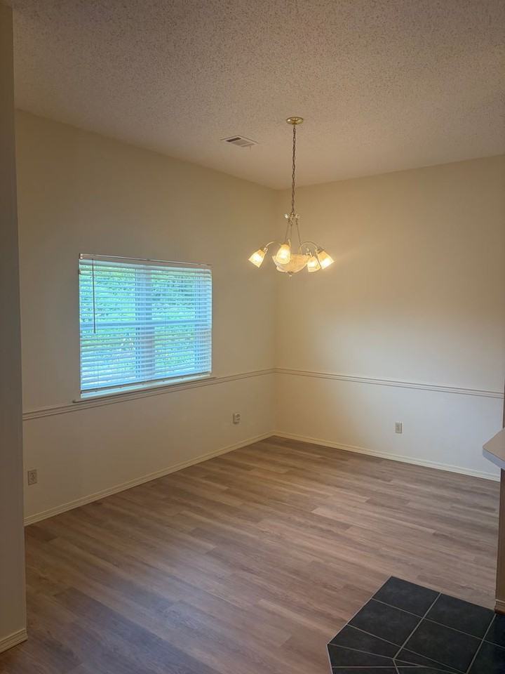 908 Aspen Ave - Photo 4 of 24
