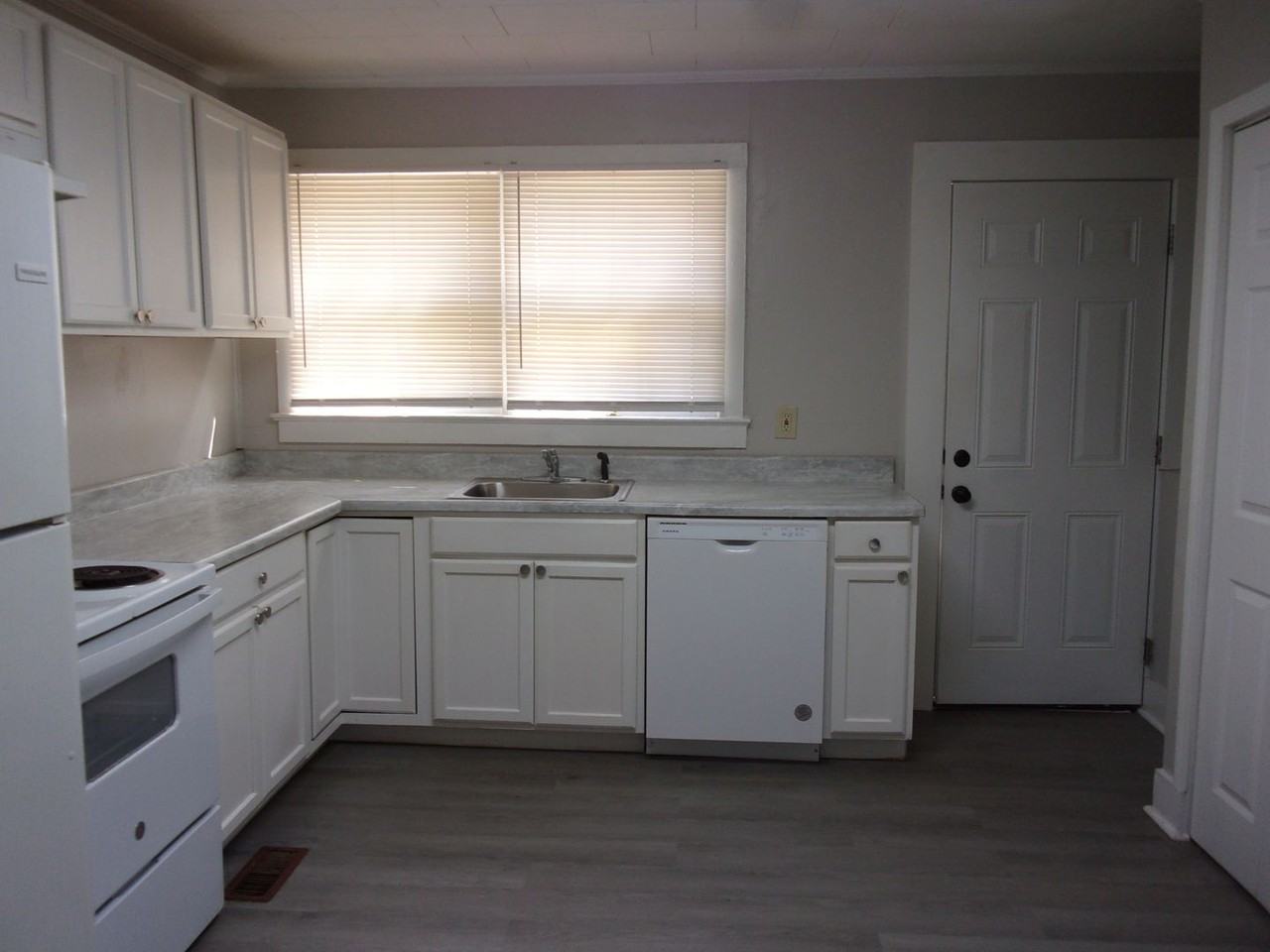 1050 Ebenezer Avenue Ext #1050 - Photo 3 of 13
