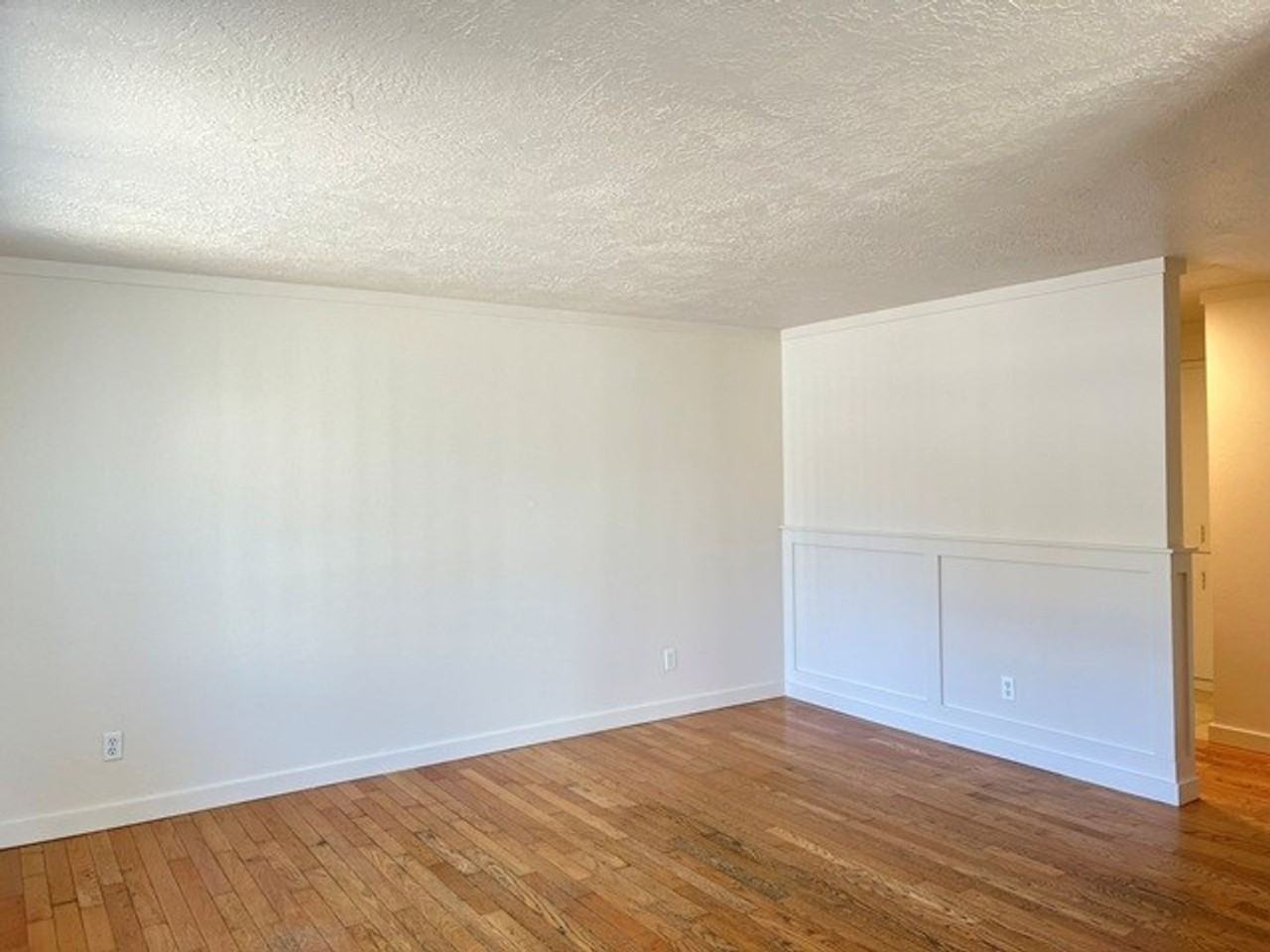 1274 E Santiam St - Photo 6 of 29