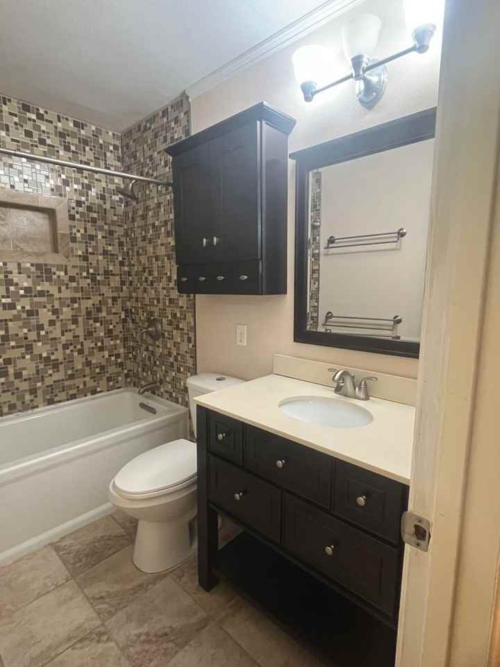 108 Calloway Ave - Photo 4 of 15