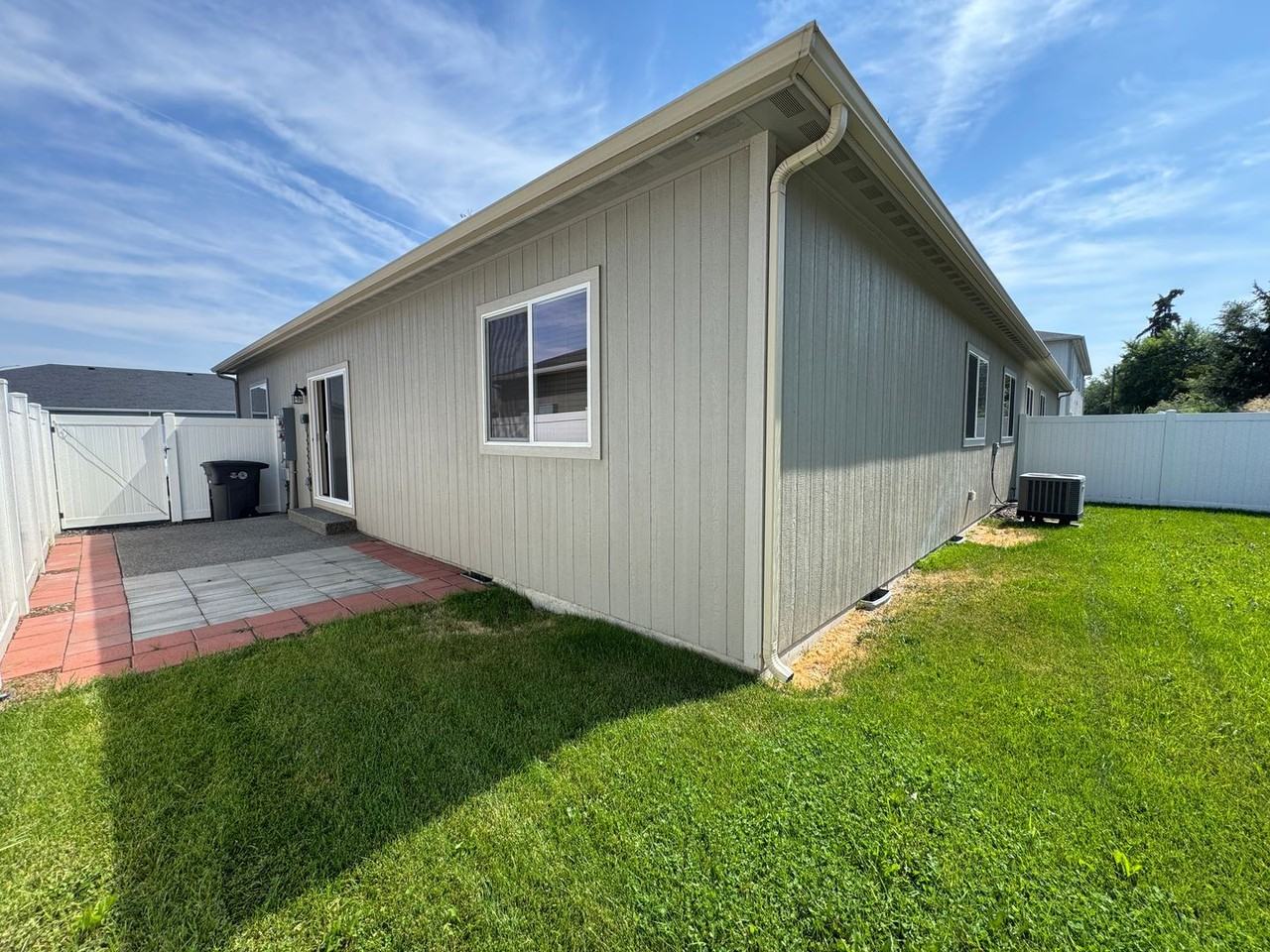 706 N 29th Ave