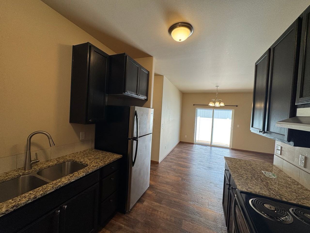 706 N 29th Ave - Photo 4 of 14