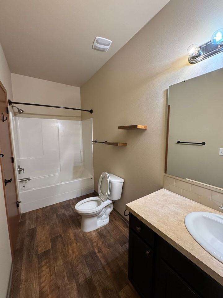706 N 29th Ave - Photo 5 of 14