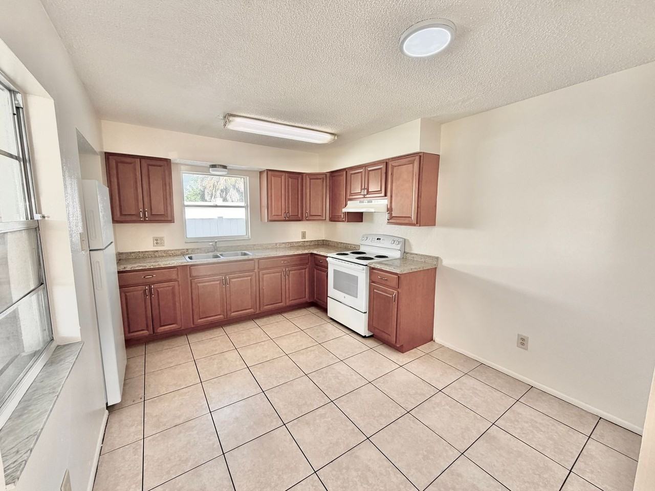 1909 58th Avenue Dr W - Photo 6 of 16