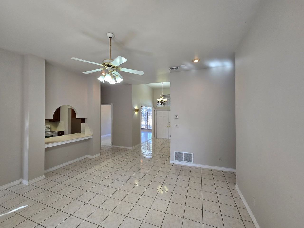8802 Crossview Loop - Photo 6 of 27