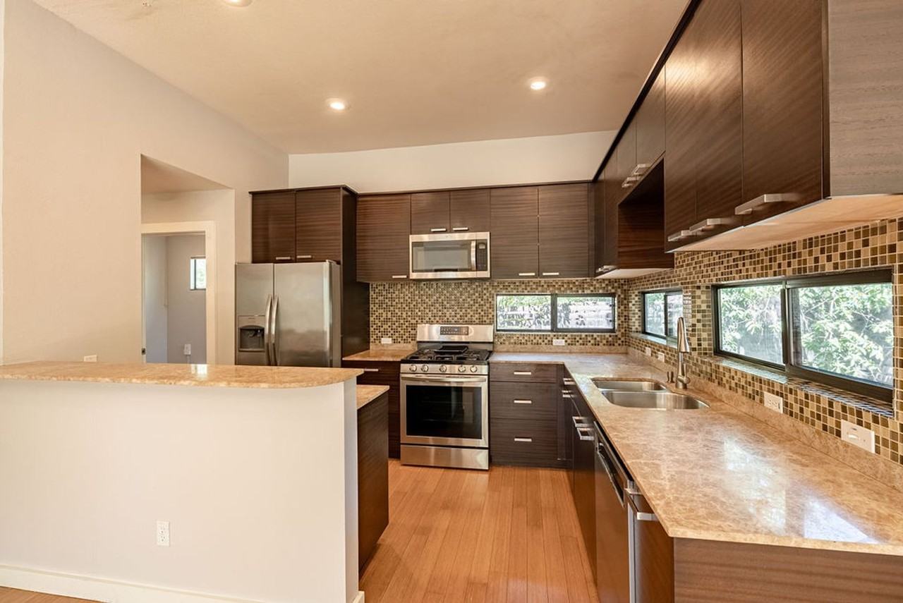 308 Terrace Dr #B - Photo 7 of 25