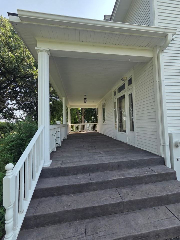 5N340 Wooley Rd - Photo 2 of 24