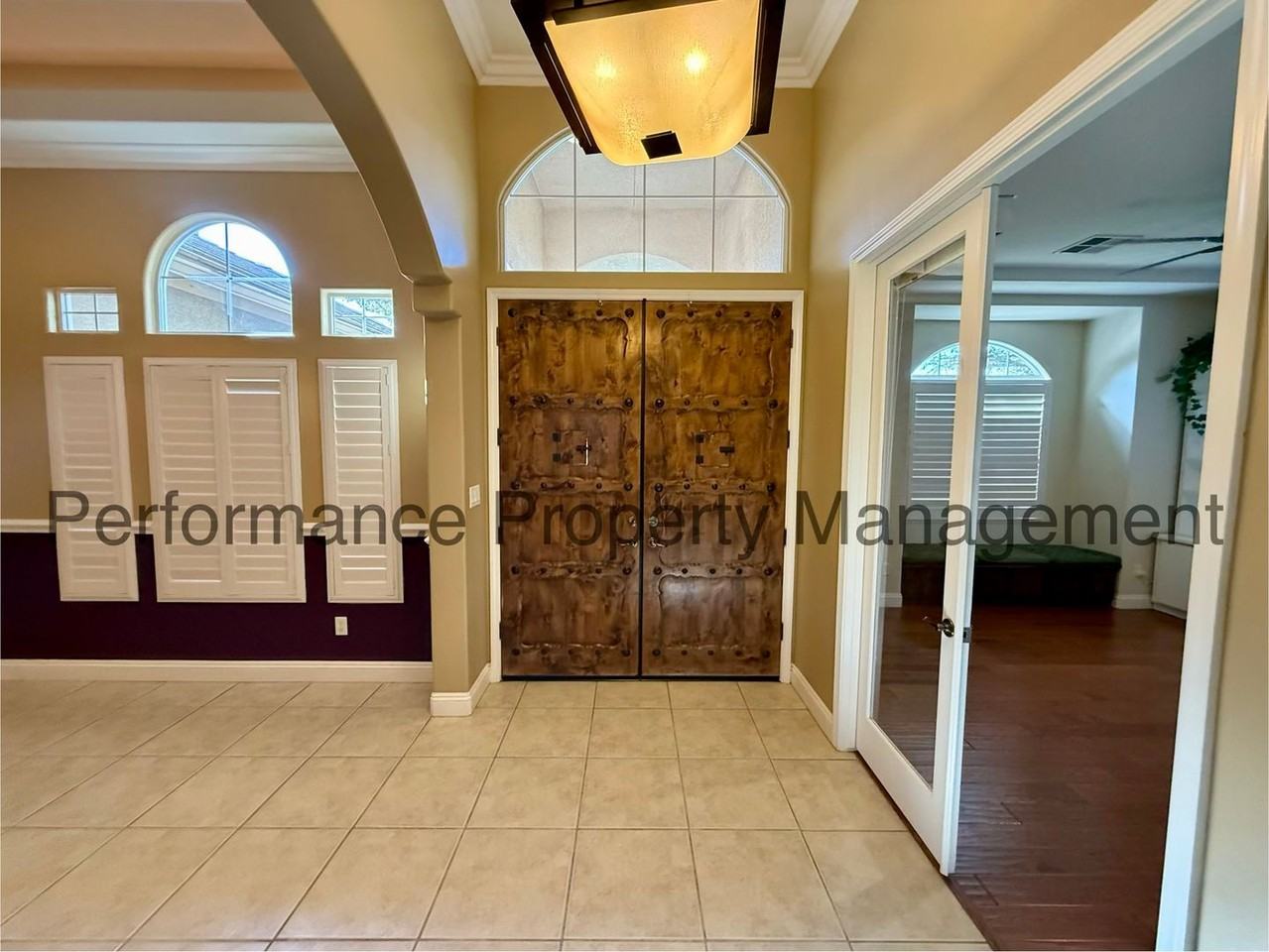 12520 Crown Crest Dr - Photo 2 of 25