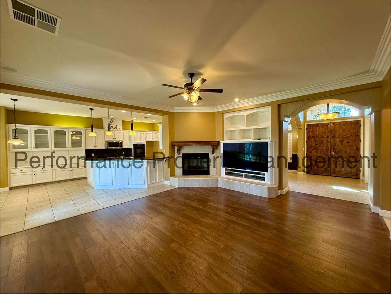 12520 Crown Crest Dr - Photo 3 of 25