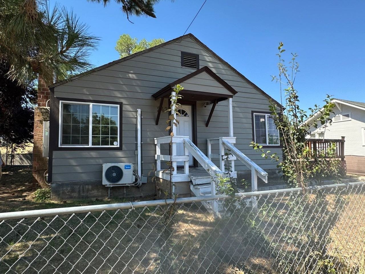 243 Nevada St - Photo 2 of 27