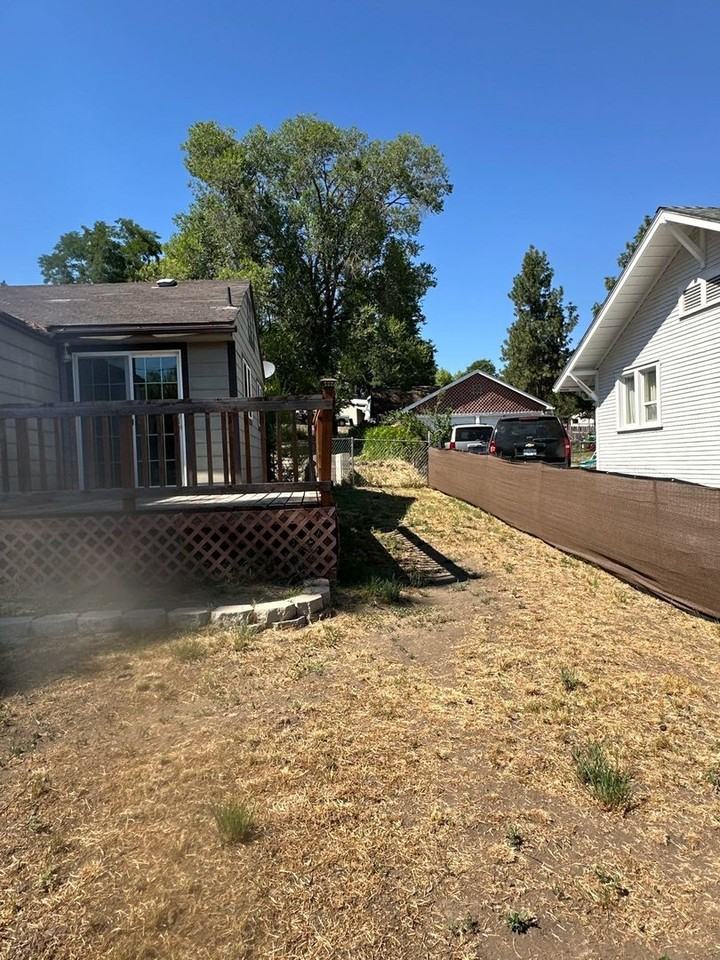 243 Nevada St - Photo 4 of 27