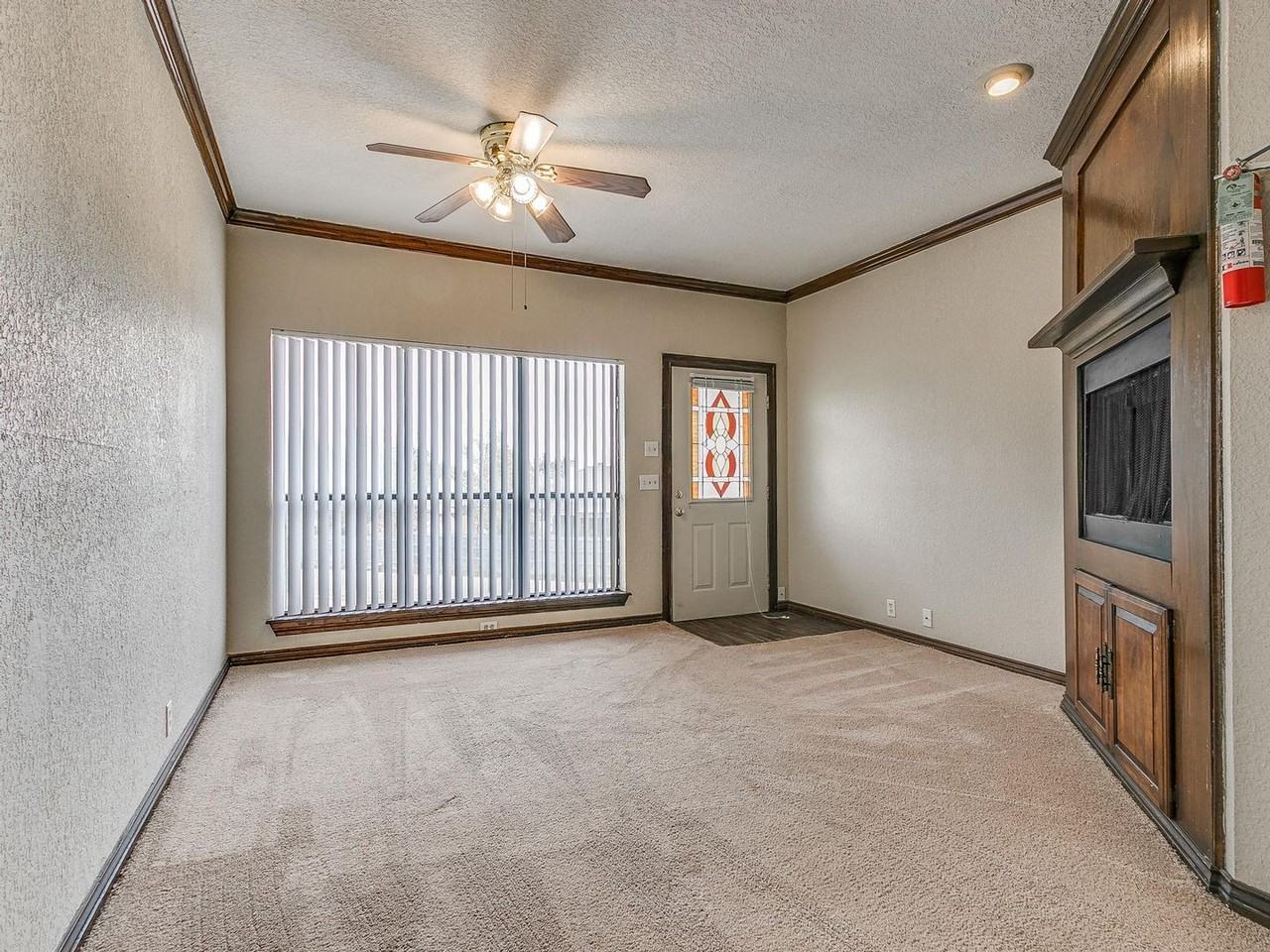 Eagle Crest Apartments - Photo 4 of 50