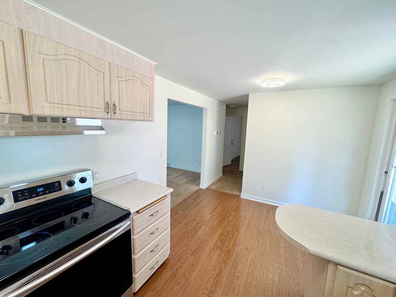 12320 8th Ave Ne - Photo 6 of 20