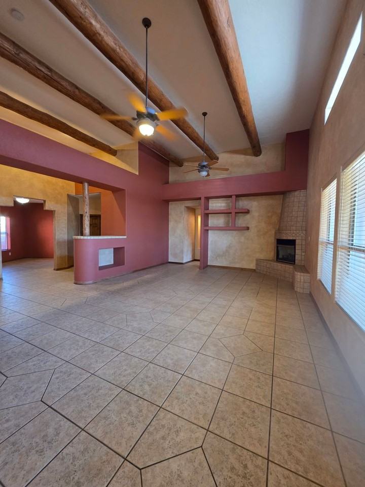 8152 Eagledancer Ave - Photo 7 of 50