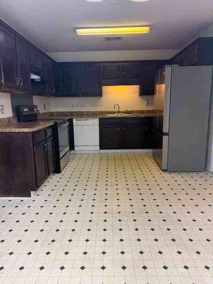 4422 Blake Cir - Photo 6 of 14