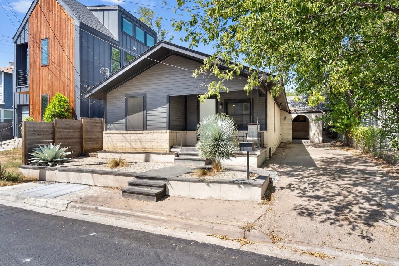 2204 Santa Rita St - Photo 2 of 23