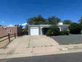 8117 Princess Jeanne Ave Ne - Photo 1 of 1