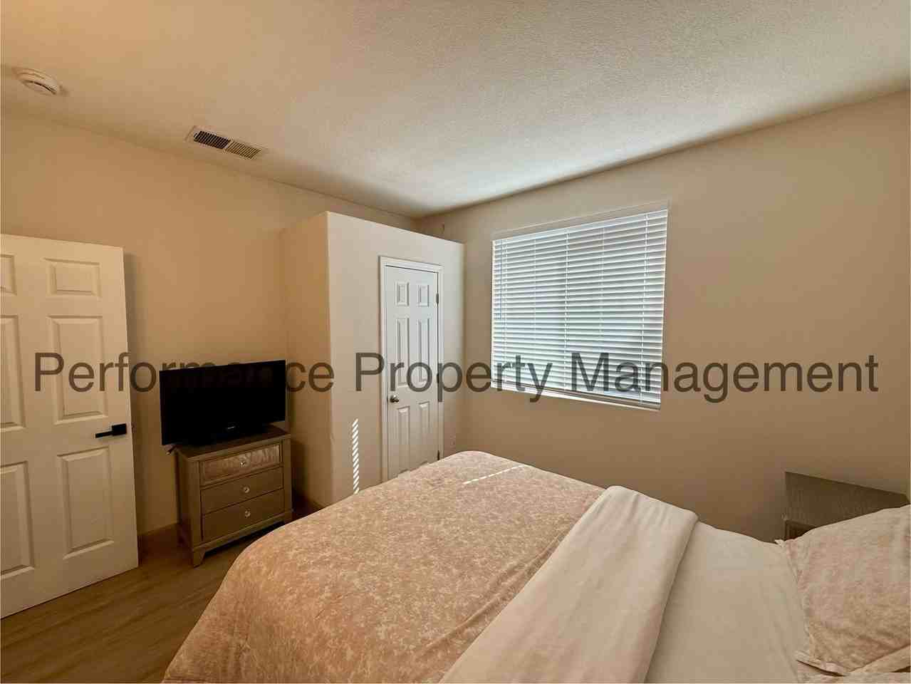 6107 Shasta Daisy Way - Photo 7 of 26