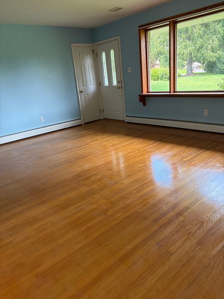 6 Patricia Ln - Photo 3 of 38