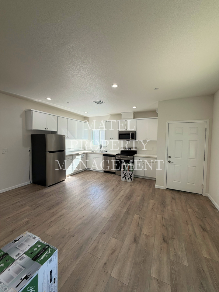 1603 Concord Ave - Photo 3 of 13