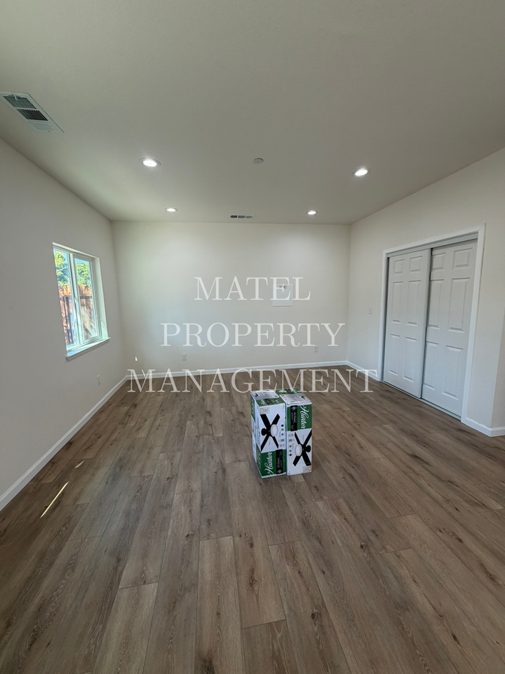 1603 Concord Ave - Photo 4 of 13