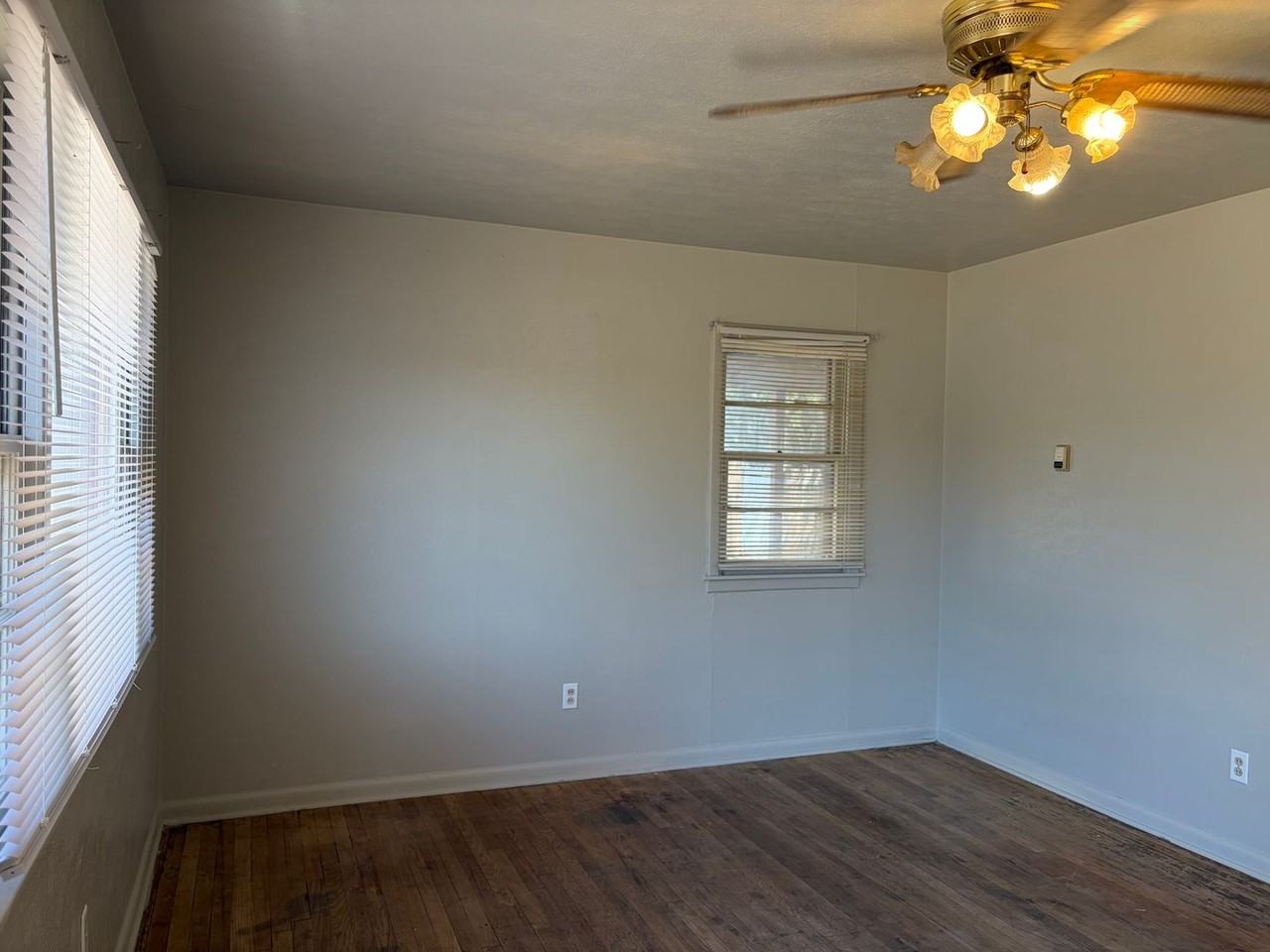 5120 37th St - Photo 4 of 26