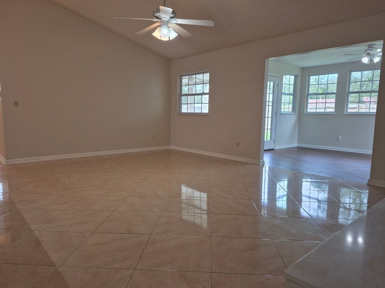4915 Austrian Ct - Photo 5 of 9