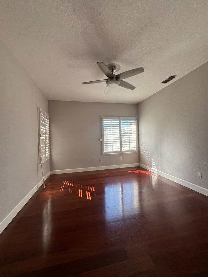 360 Allenwood Ct - Photo 6 of 19
