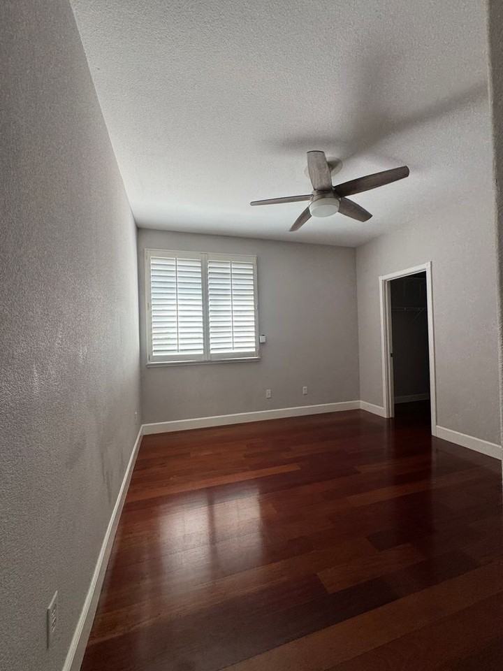 360 Allenwood Ct - Photo 7 of 19