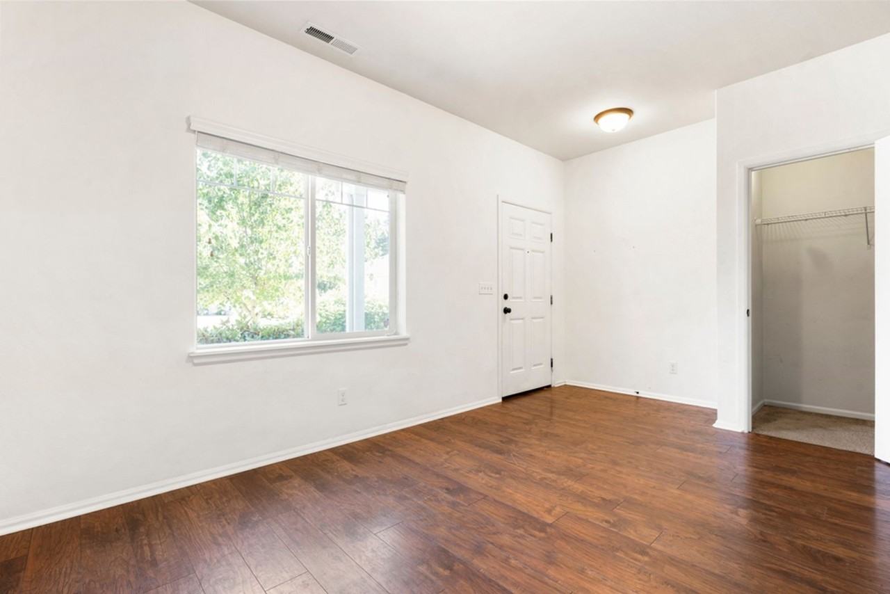 12018 61st Avenue Ct - Photo 2 of 28