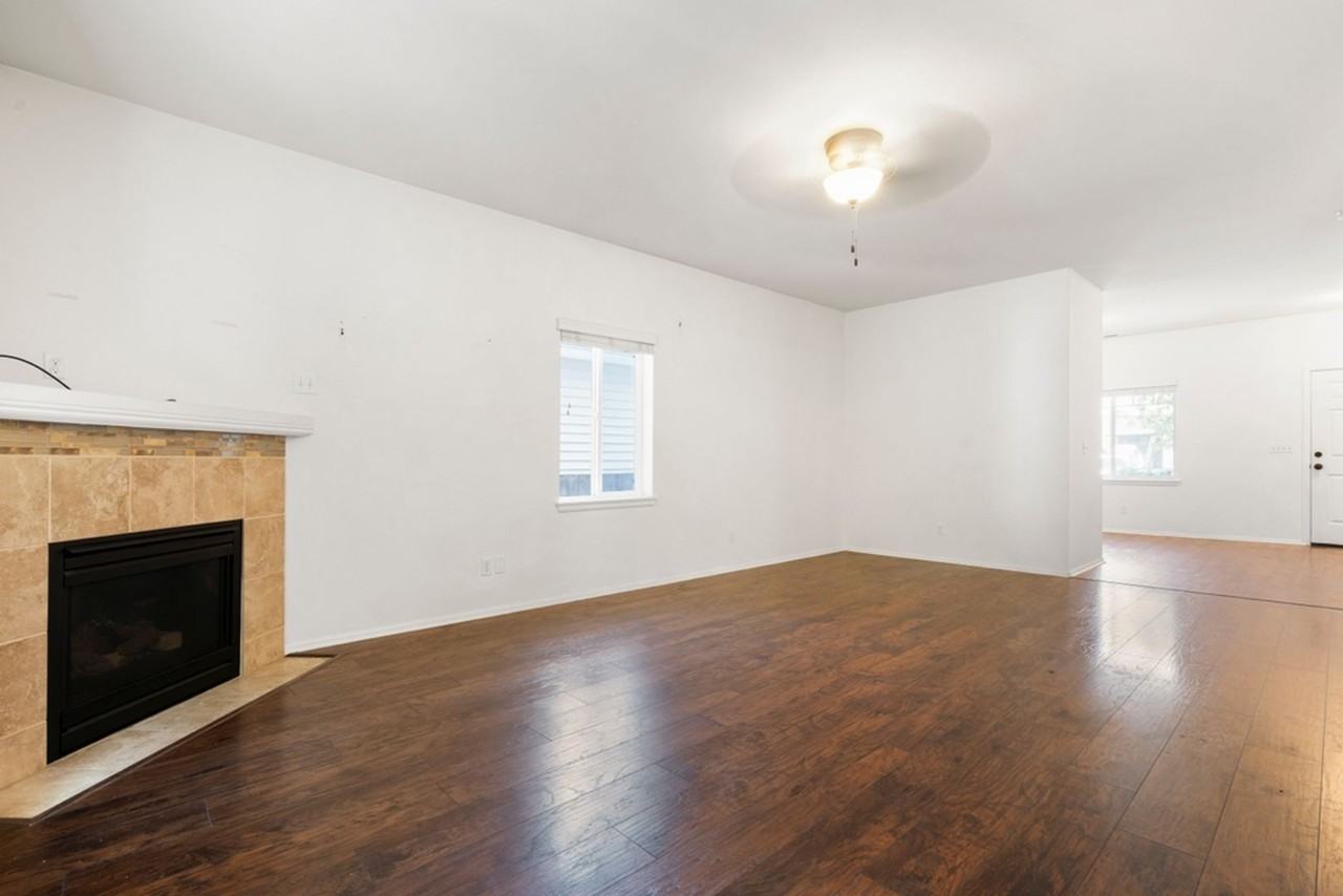 12018 61st Avenue Ct - Photo 4 of 28