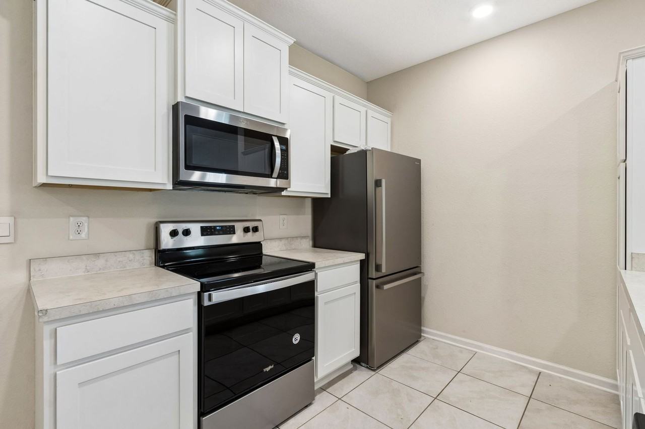 86928 Mainline Rd - Photo 5 of 42