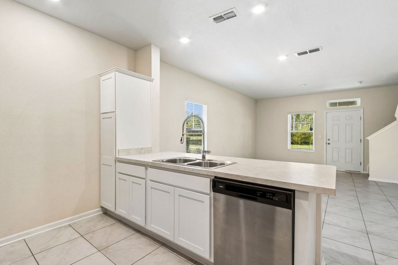 86928 Mainline Rd - Photo 6 of 42
