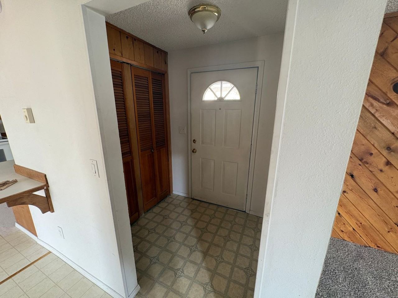 333 Sw 35th St - Photo 3 of 33