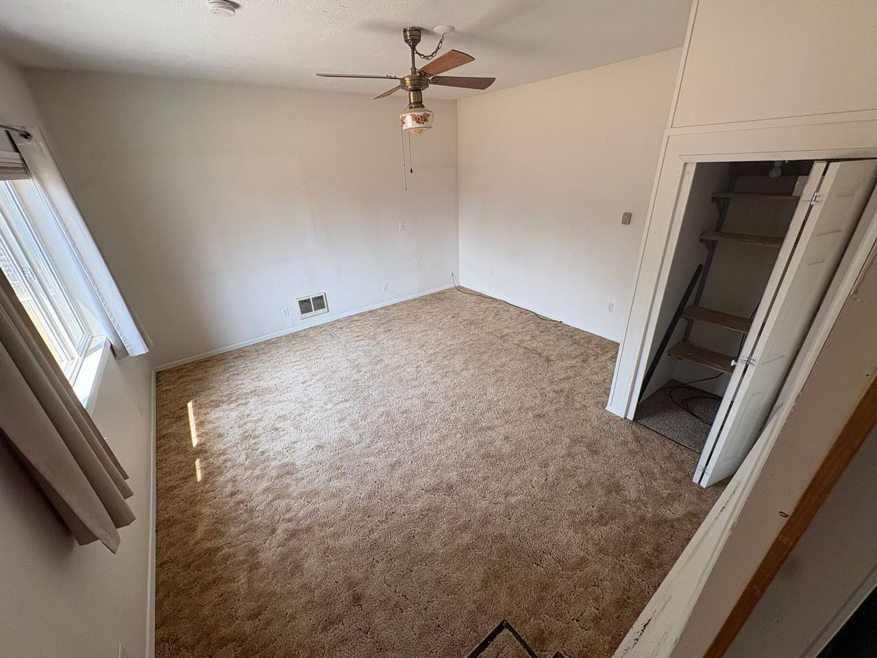 333 Sw 35th St - Photo 6 of 33