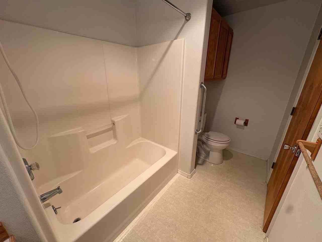 333 Sw 35th St - Photo 7 of 32