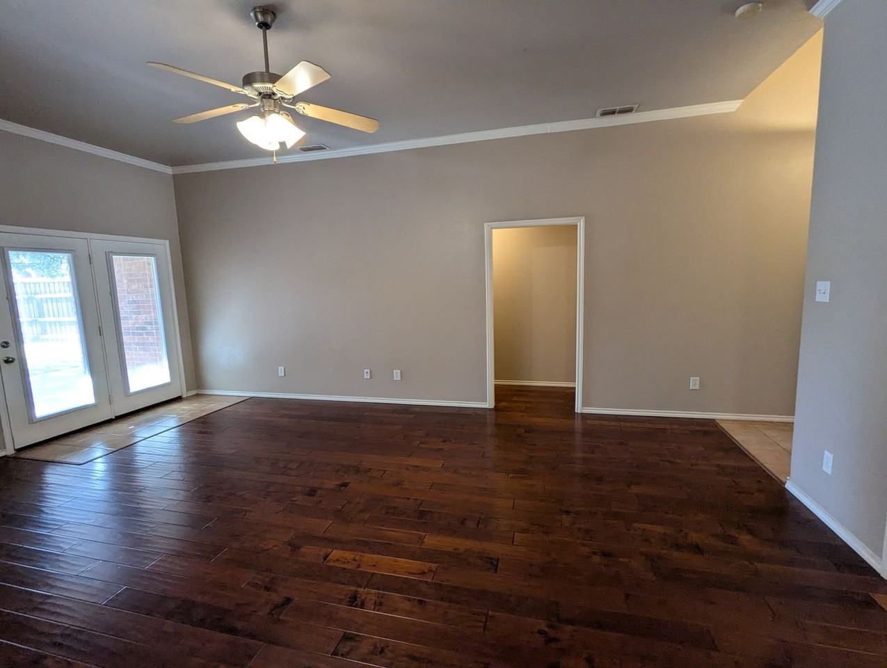 10812 Detroit Ave - Photo 7 of 31