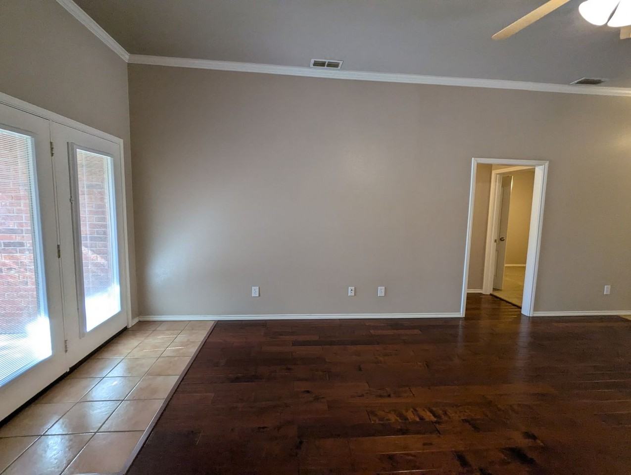 10812 Detroit Ave - Photo 5 of 31