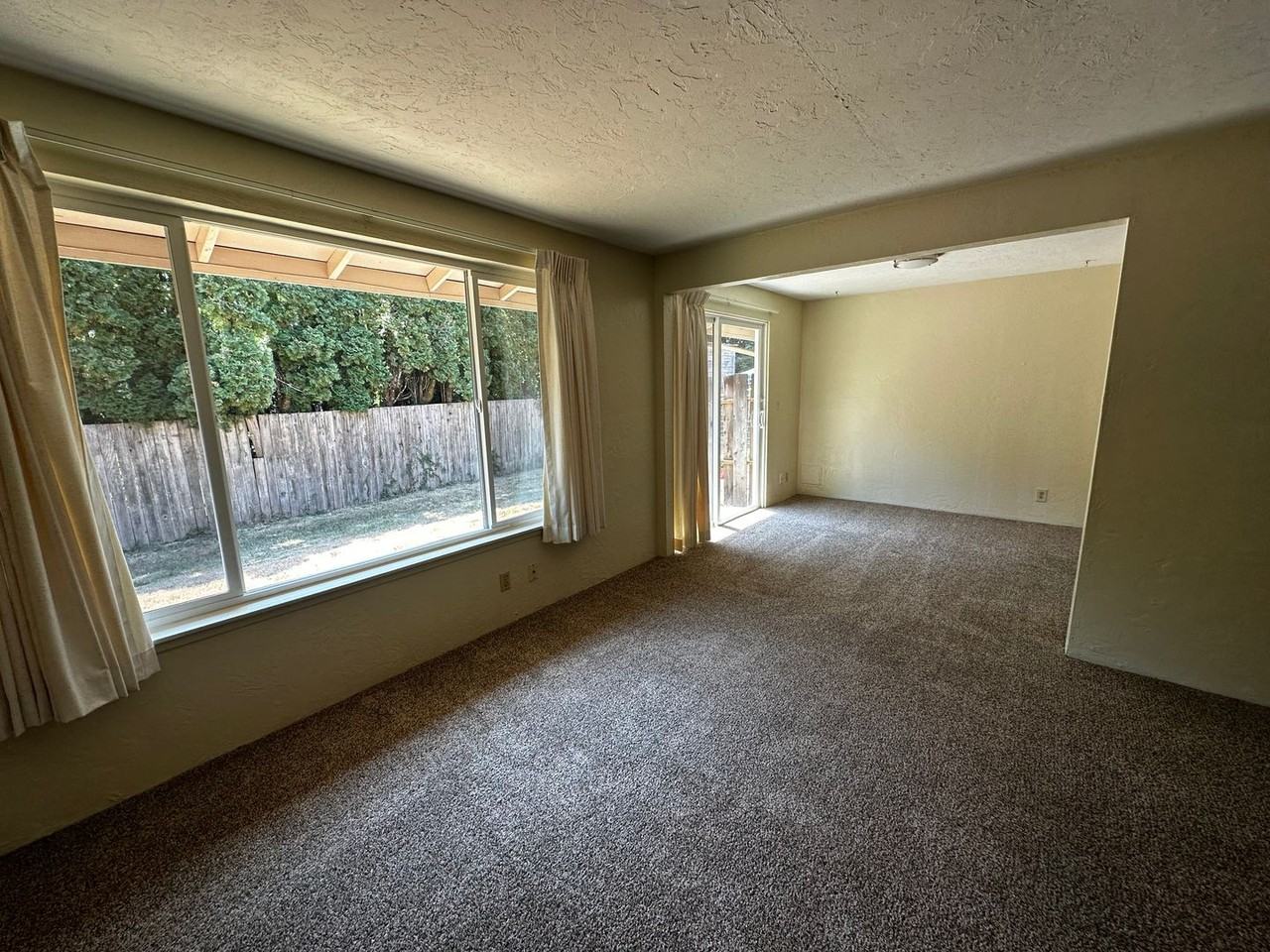 1770 Nw Forestgreen Ave - Photo 6 of 11