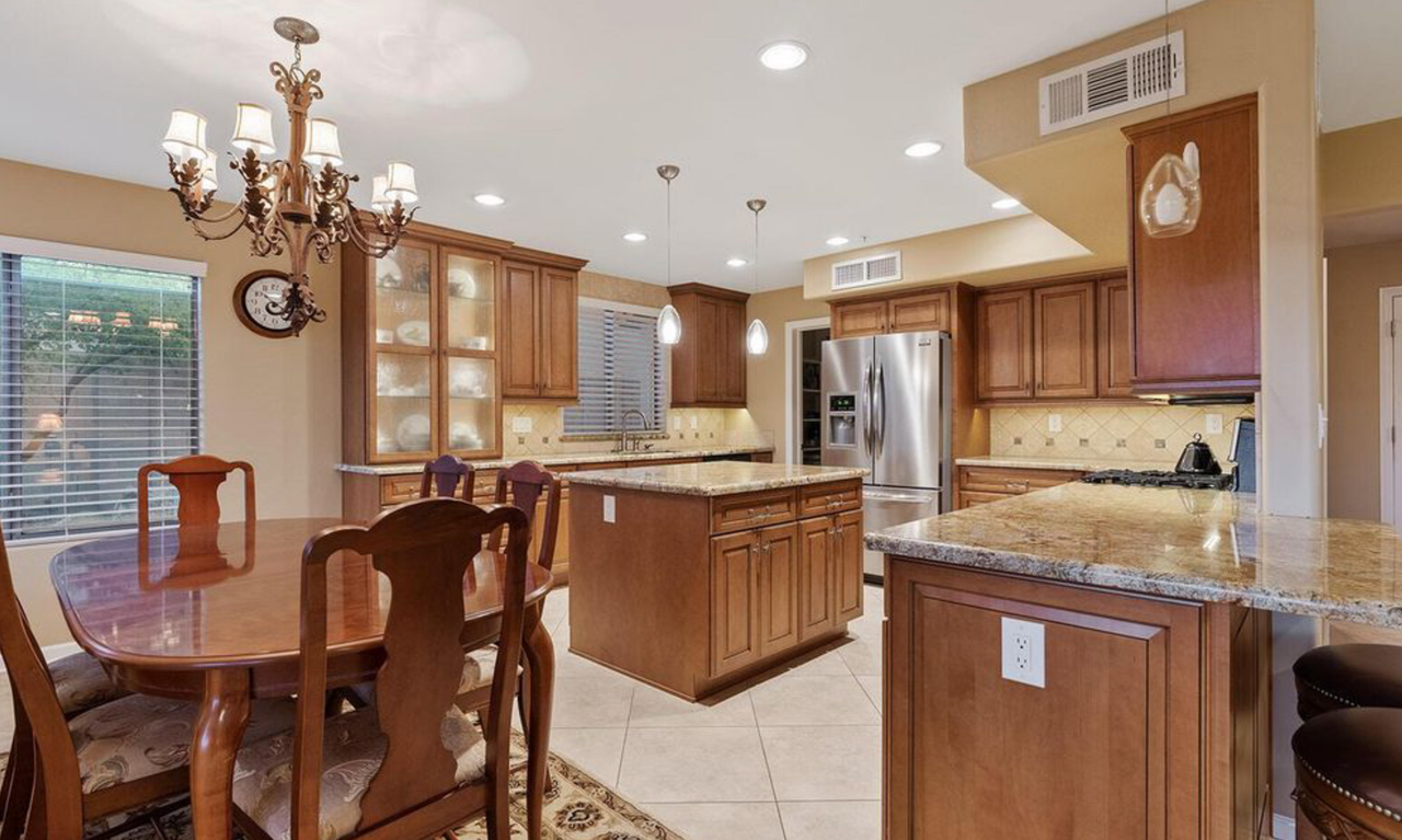 7520 E Desert Vista Rd - Photo 3 of 19