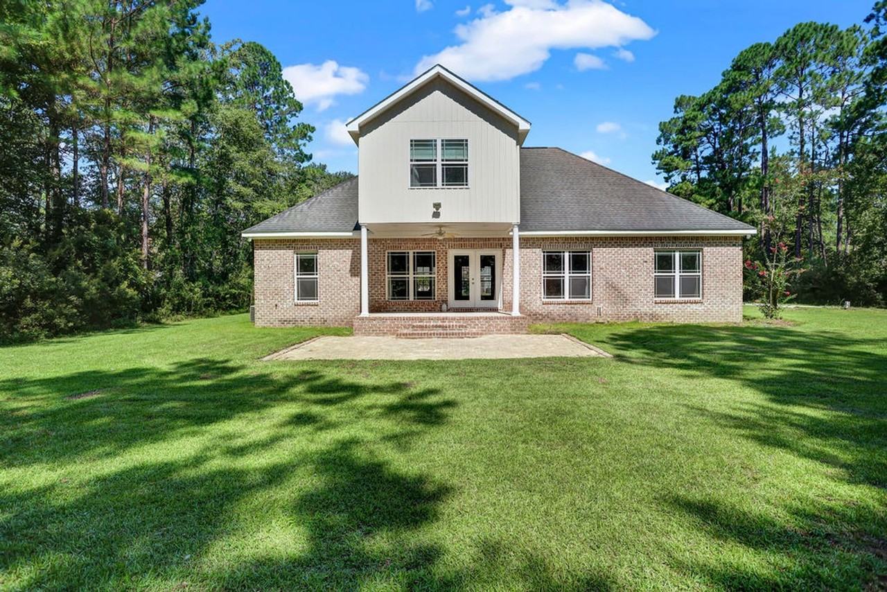 829 Nease Rd - Photo 4 of 40