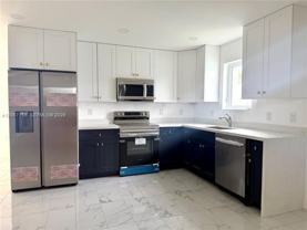 1629 1629 NW 40th St th 1 - Photo 1 of 1