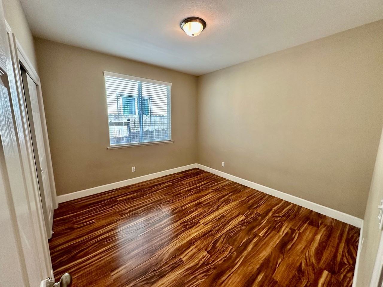 2487 N Mountainside Dr - Photo 6 of 19