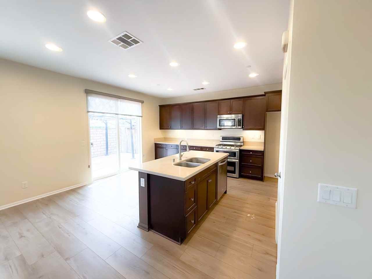 10816 Lotus Dr - Photo 6 of 24