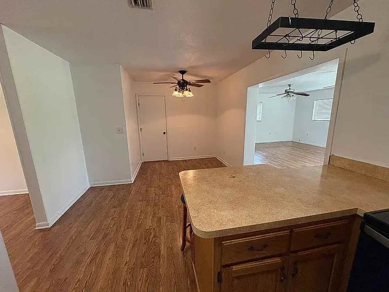 3839 Ne 5th St - Photo 3 of 17