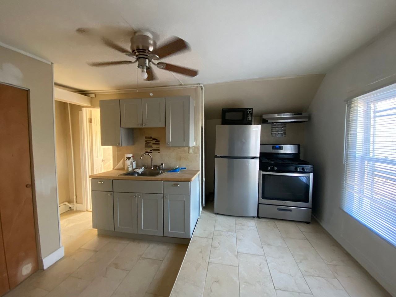 97 Bristol St - Photo 3 of 13